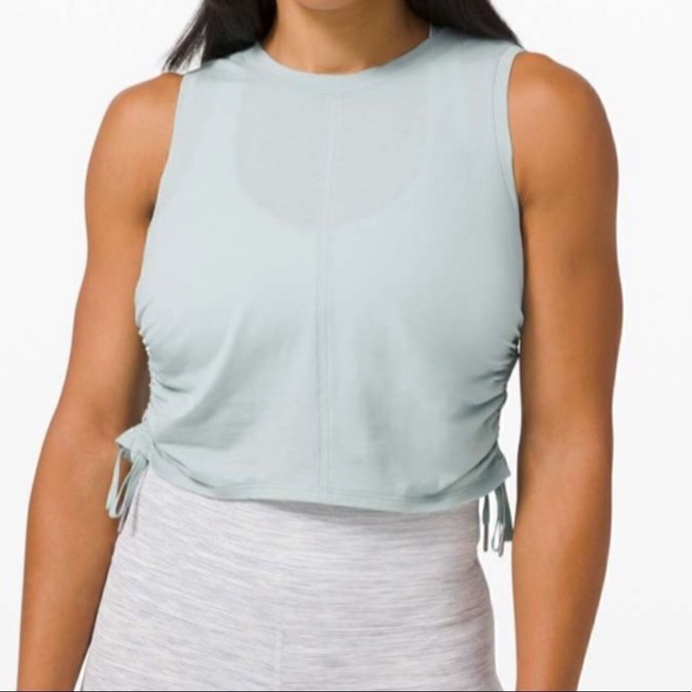 Lululemon cinch tank top size 4